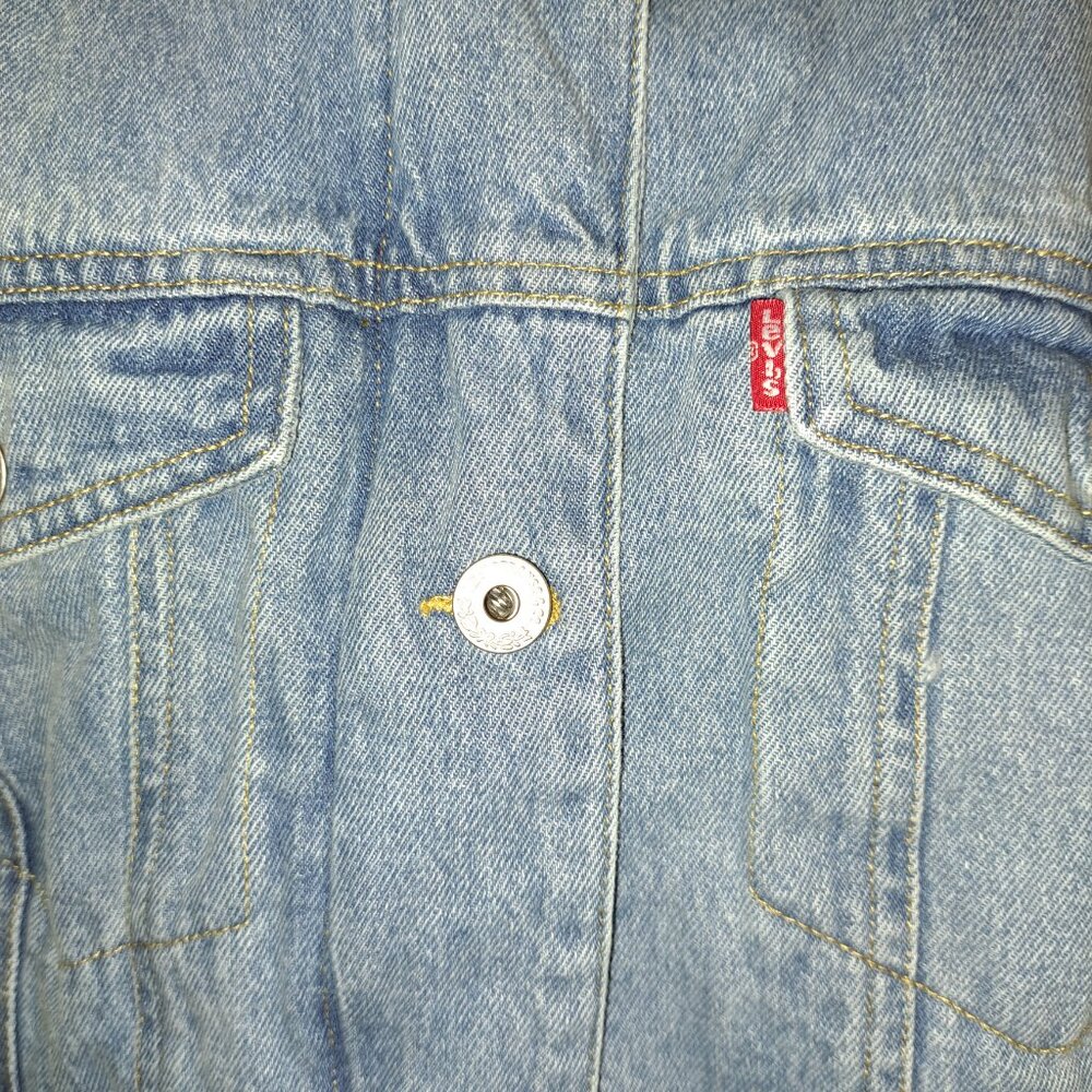 Levi Strauss &CO. Light-Wash Collarless,  Denim Trucker Jacket - Picture 8 of 14